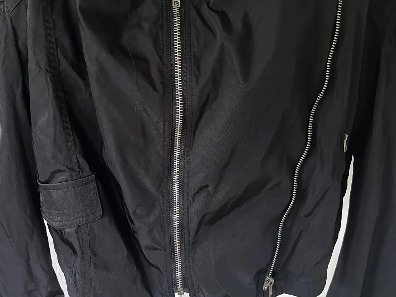 Billede 1 - Fin jakke str. xl