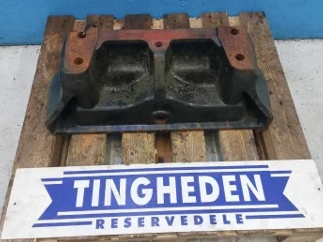 Billede 1 - Massey Ferguson 6480 Front Vægt Camme 4270492M1