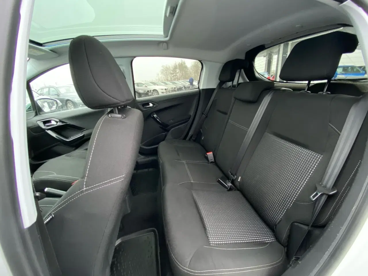 Billede 11 - Peugeot 208 1,6 BlueHDi Desire Sky 100HK 5d