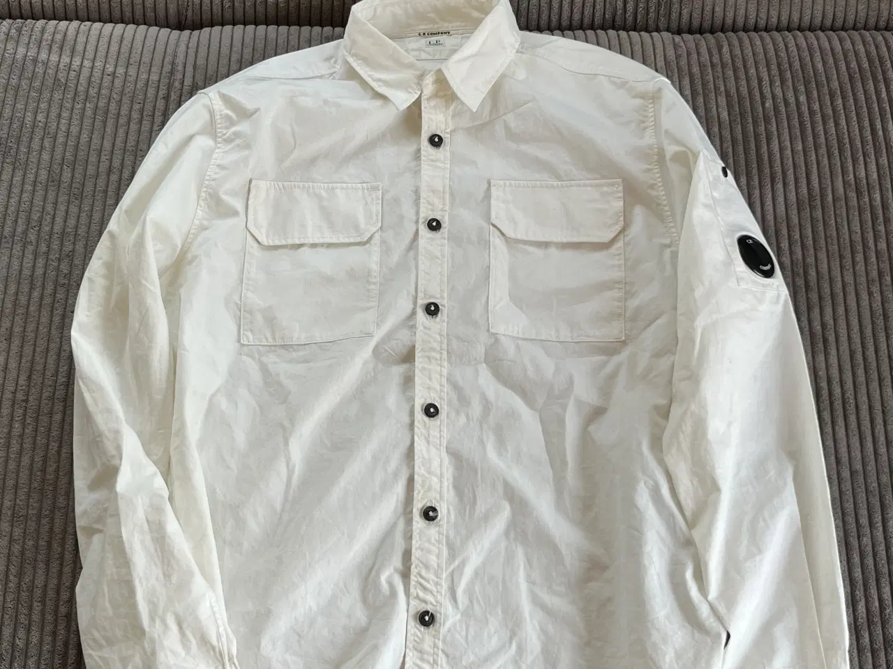 Billede 1 - CP Company hvid skjorte
