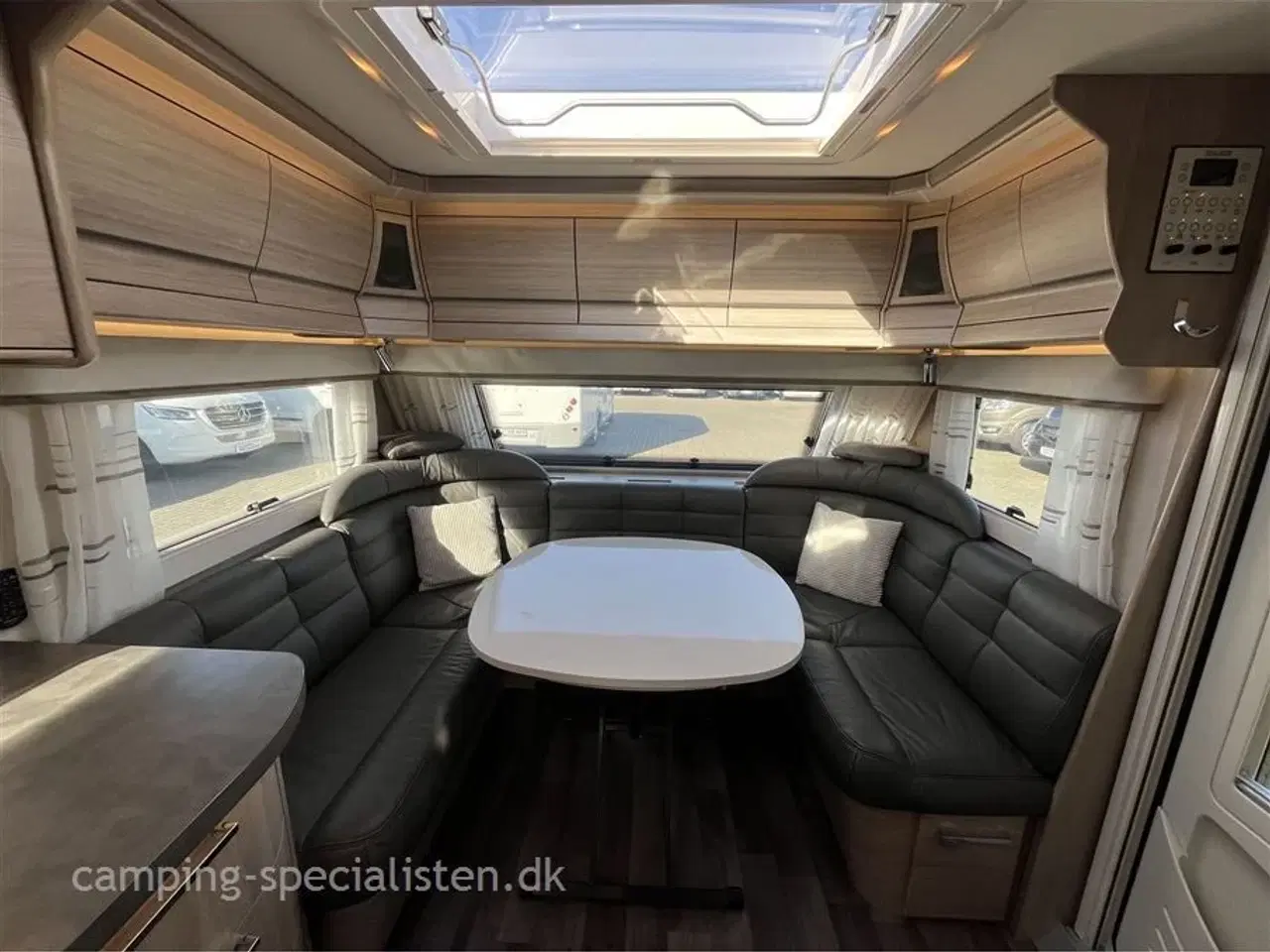 Billede 6 - 2021 - Kabe Smaragd 520 XL KS   Kabe Smaragd XL KS Queen Selection 2021 - Se den nu hos Camping-Specialisten.dk