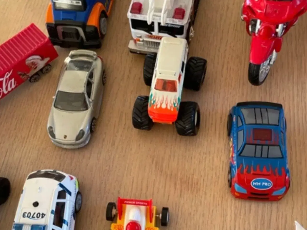 Billede 3 - Legetøjsbiler