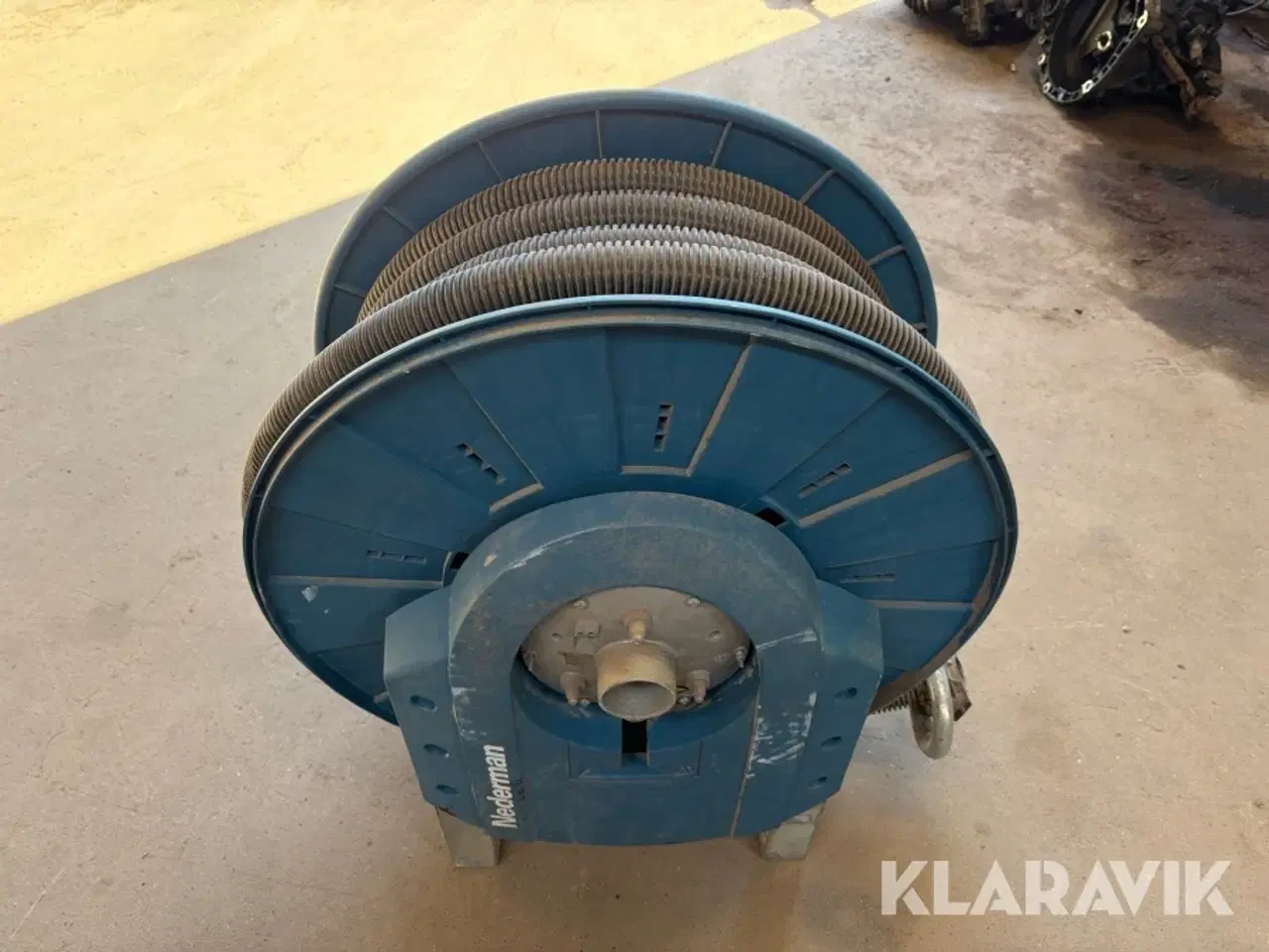 Billede 2 - Støvsugerslange Nederman med oprul