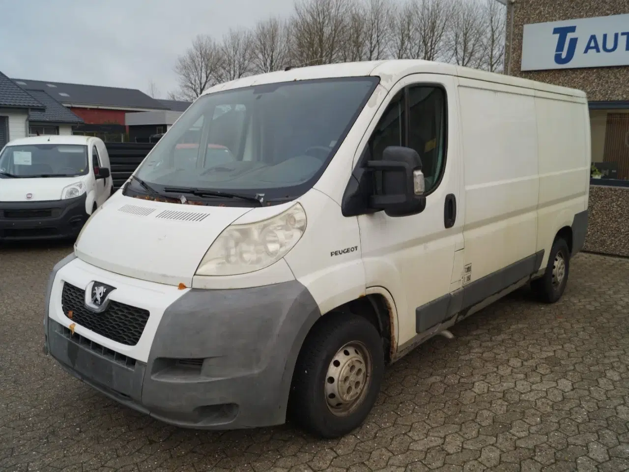 Billede 2 - Peugeot Boxer 330 2,2 HDi 120 Kassevogn L2H1