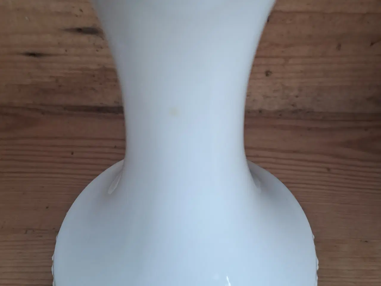 Billede 2 - Vintage vase i hvid. 