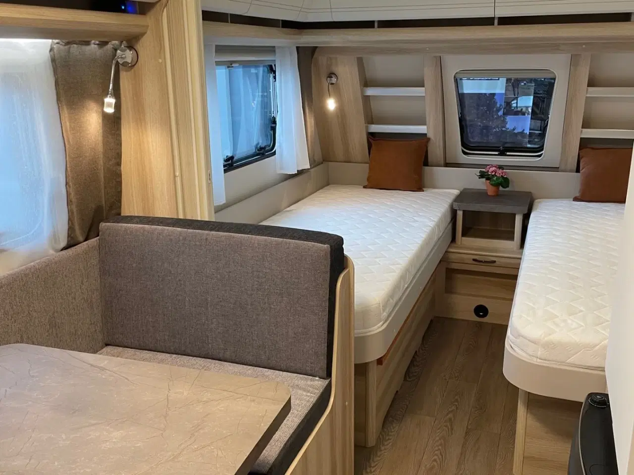 Billede 3 - Campingvogn - Hobby de luxe 460 SL 2026 