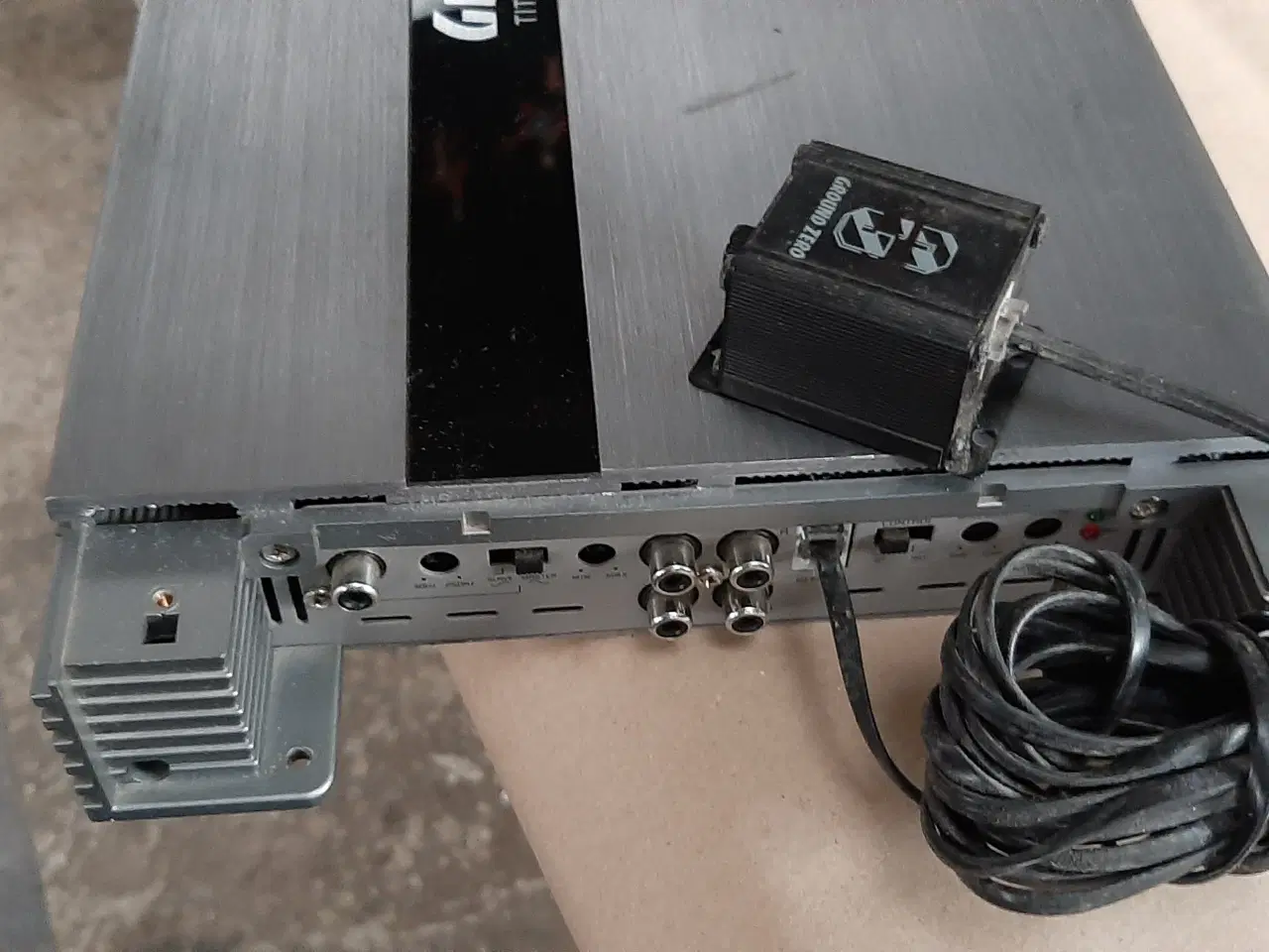 Billede 4 - Bas forstærker