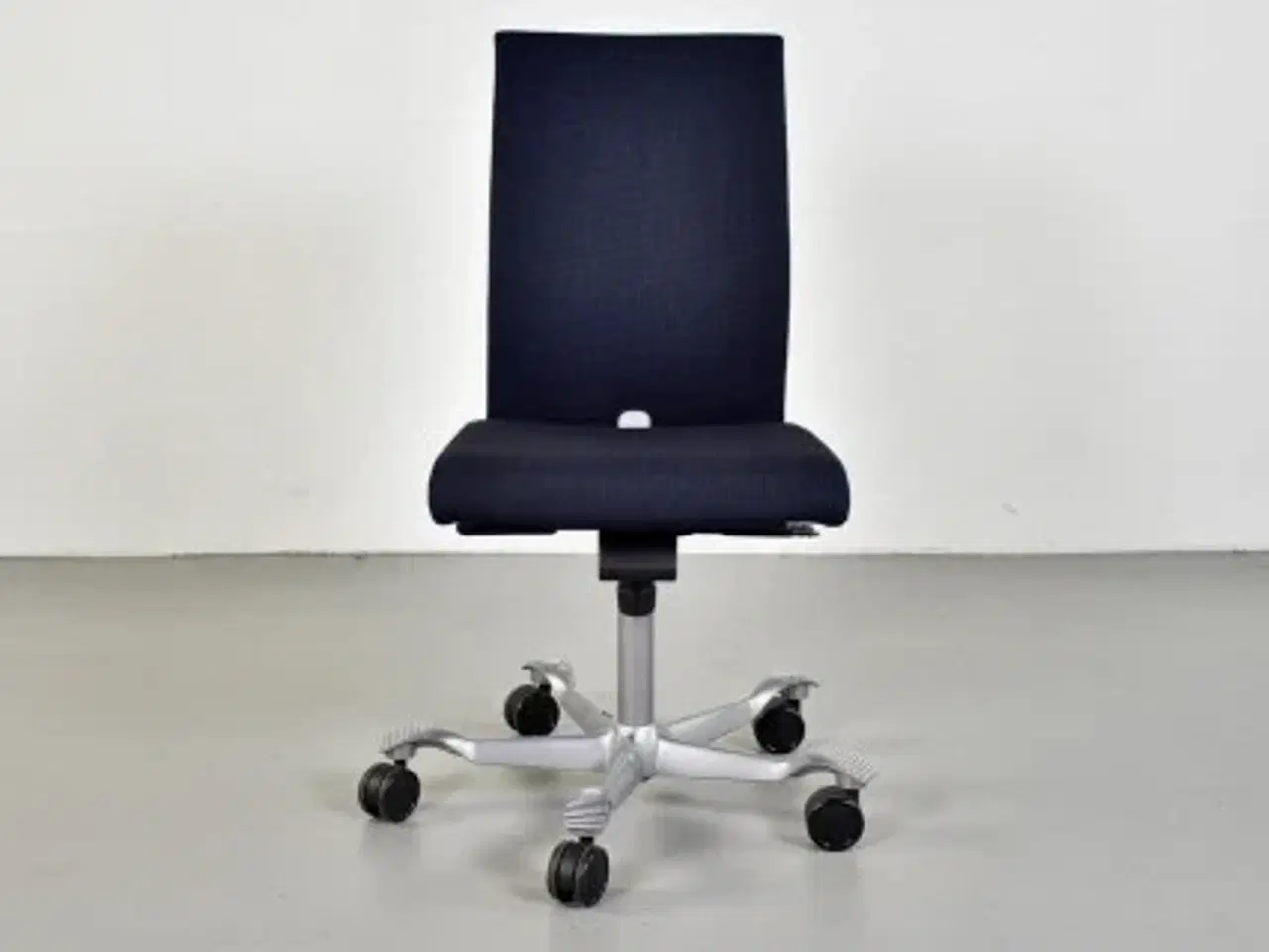 Billede 1 - Häg h04 4400 kontorstol med sort/blå polster og gråt stel