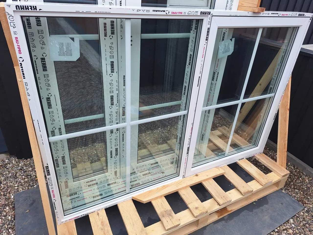 Billede 3 - Vindue og terrassedør