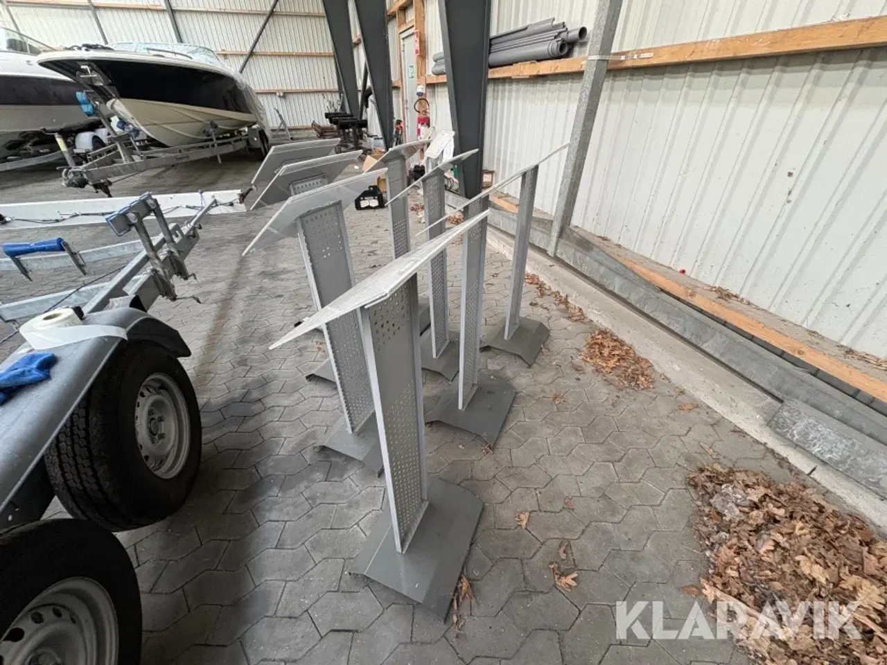 Billede 3 - Gulvstandere 8 styks