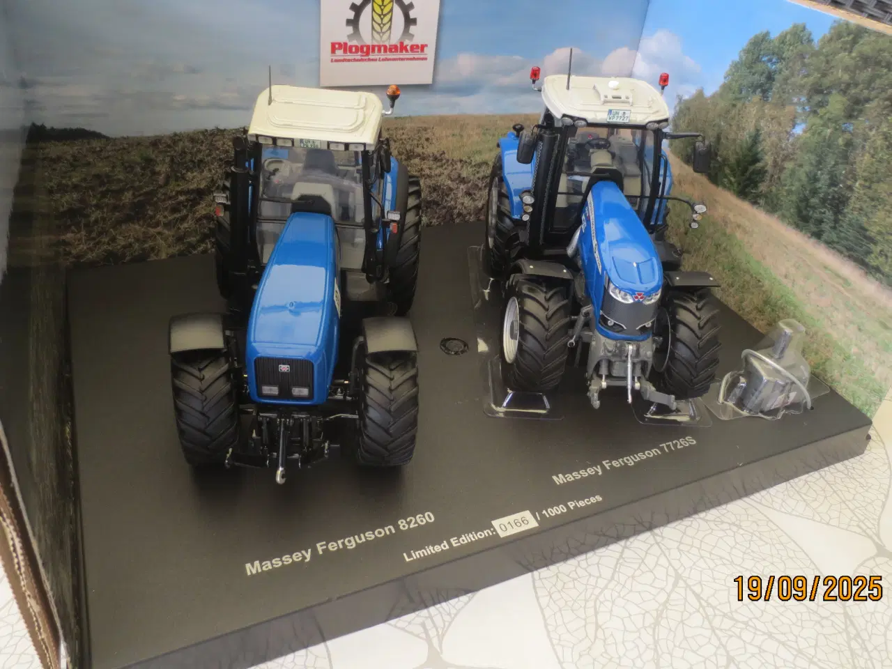 Billede 2 - 1 sæt Modeltraktorer Massey Ferguson 8260&7726S 