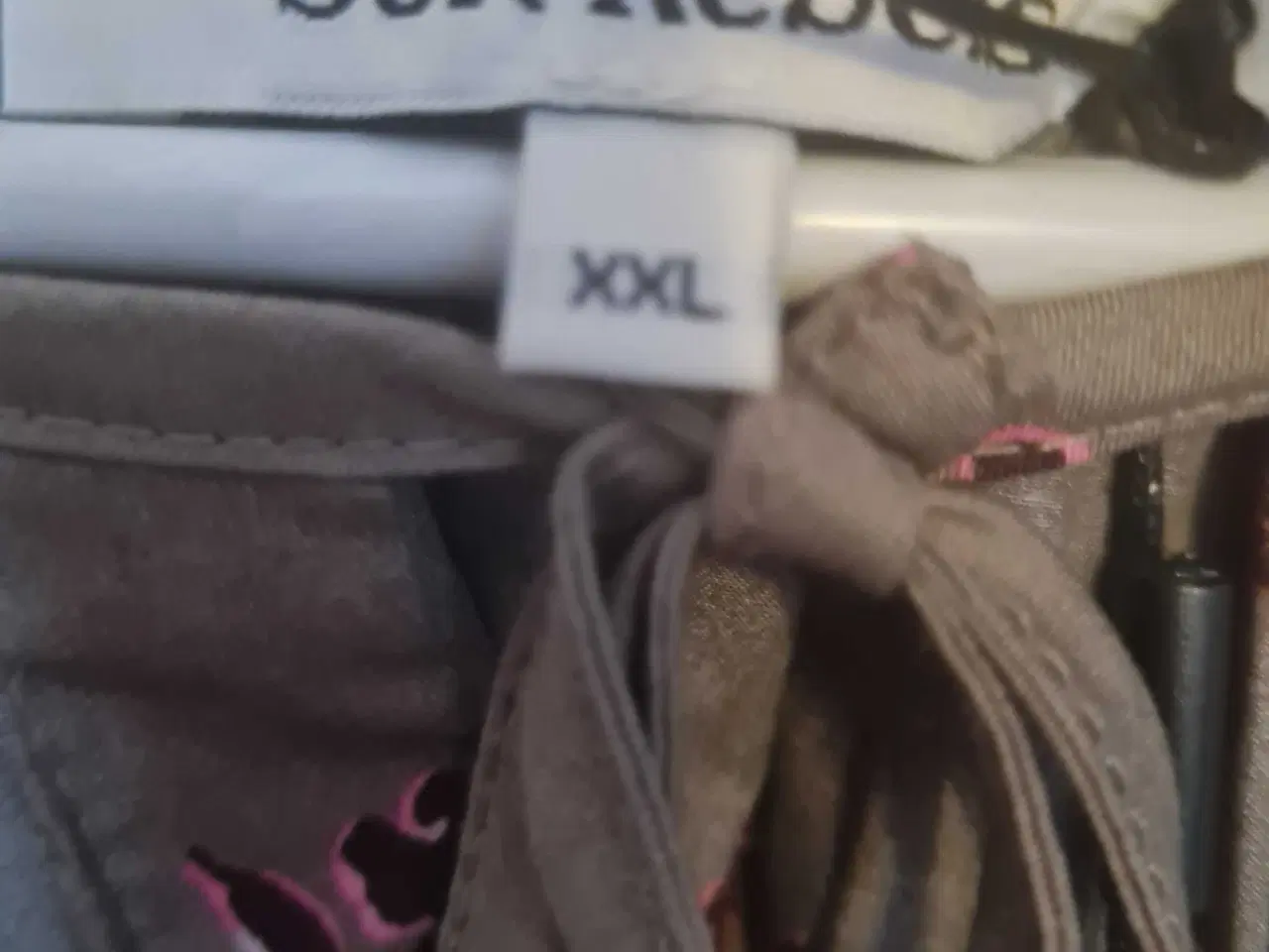 Billede 2 - Ny grå bluse str xxl fra Soft Rebels