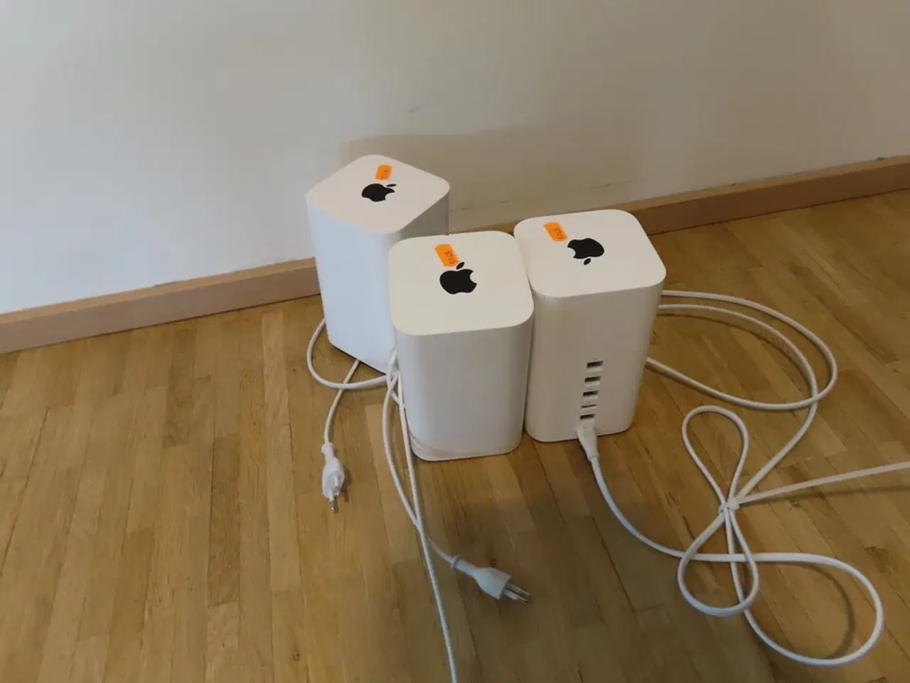 Billede 1 - 3 stk. wifi hotspots APPLE A1521