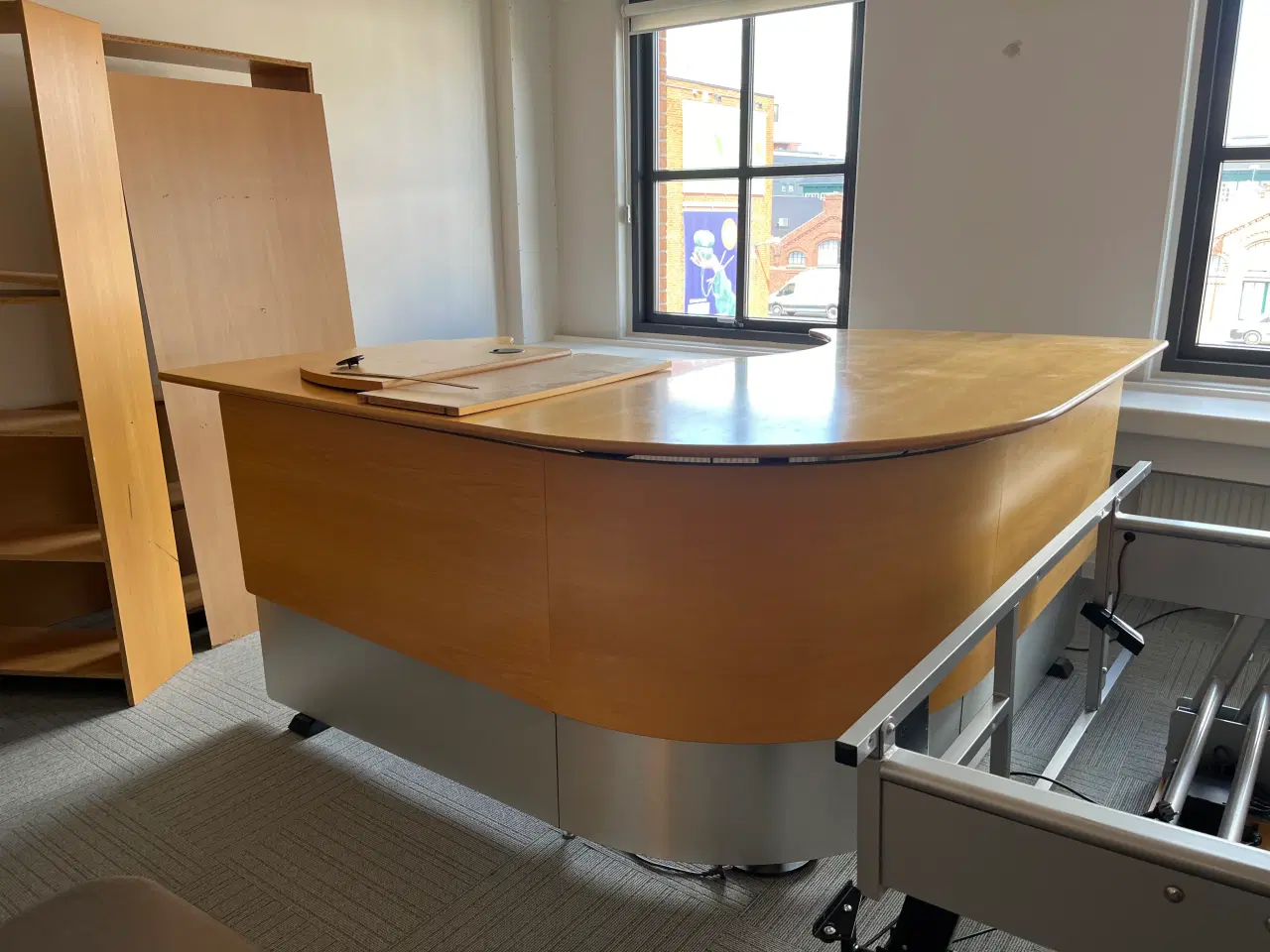 Billede 2 - Receptionsdisk/skrivebord