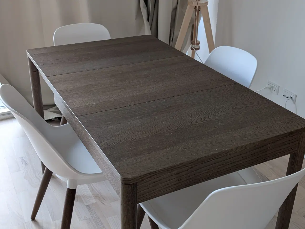 Billede 1 - TONSTAD Bord med udtræk, brun egetræsfiner