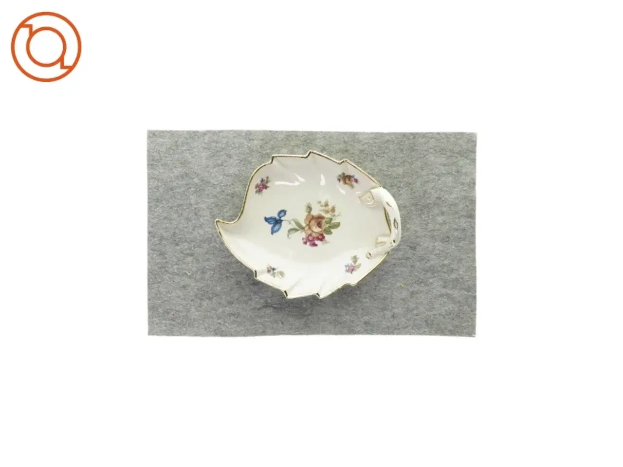 Billede 1 - Dekorativt fad  fra Bucka&Nissen (str. LB:24x19cm)