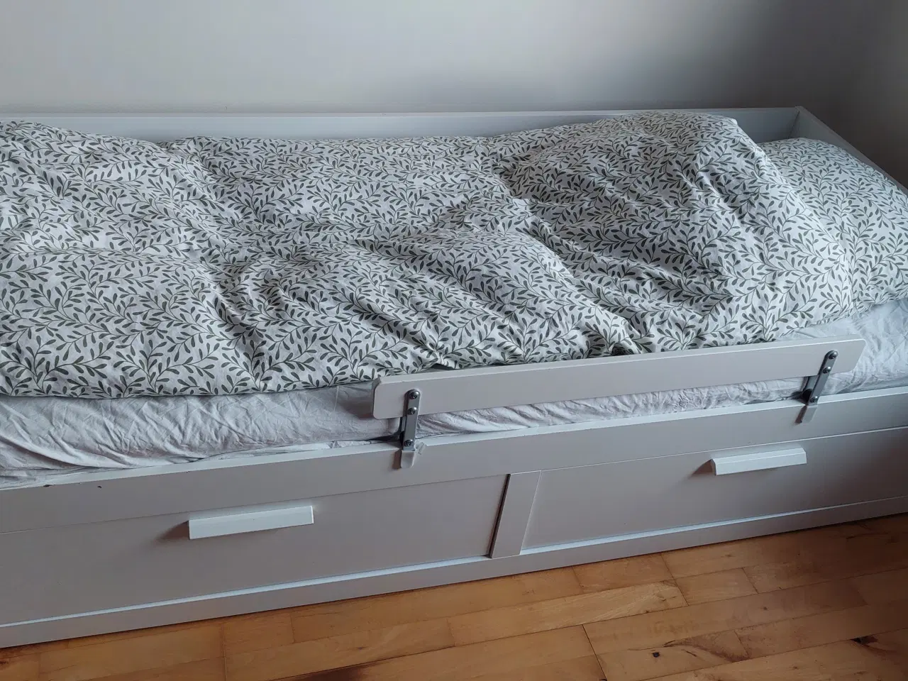 Billede 1 - Udtræksseng, Ikea