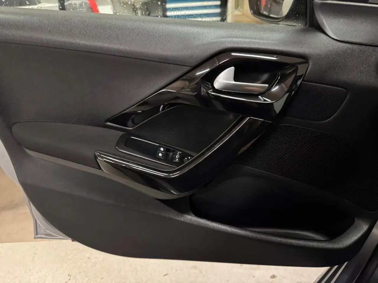 Billede 13 - Peugeot 208 1,5 BlueHDi 100 Allure Sky