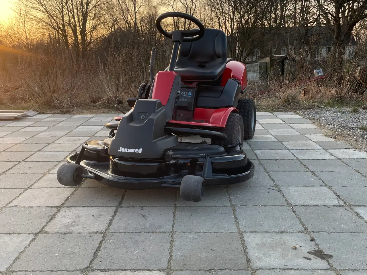 Billede 1 - Husqvarna/Jonsered FR2216 rider 