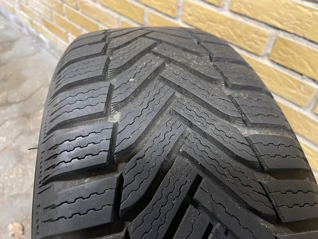 Billede 4 - Vinterdæk 4x Michelin Alpin 6 205/55/R16 alu-fælge