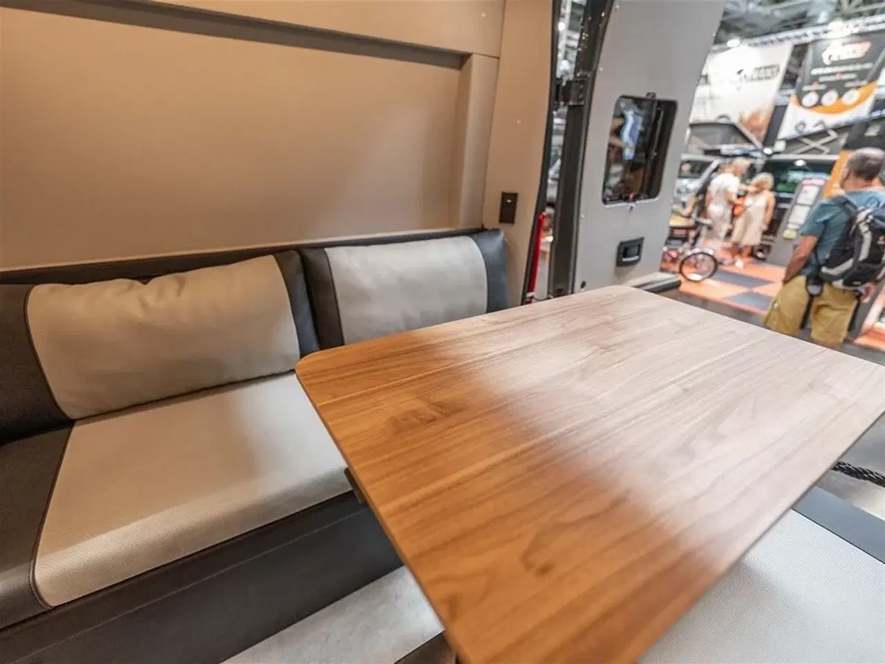 Billede 16 - 2026 - FURGOK X-LOUNGE 600+ LUKSUS VAN MED LOUNGE