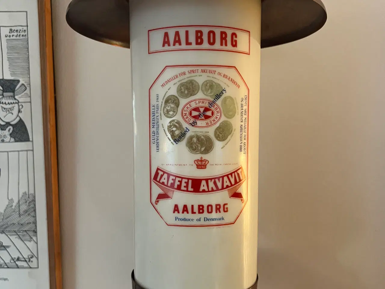 Billede 3 - Gammel Ålborg akvavit reklame lampe i kobber 