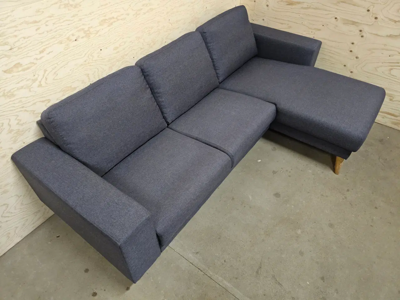 Billede 2 - Vendbar Chaiselong Sofa — God Stand