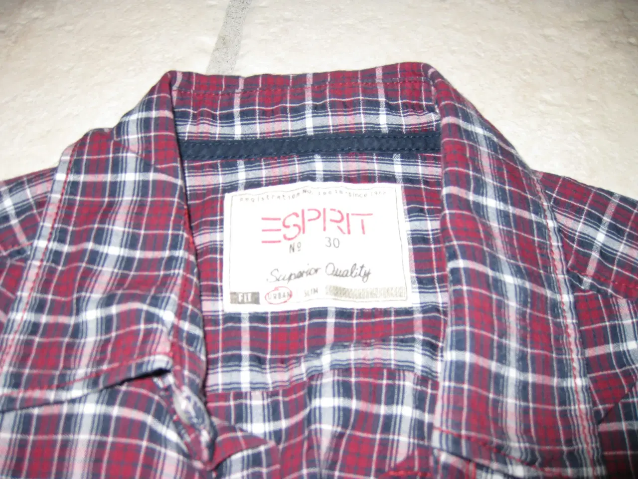 Billede 3 - Esprit drenge skjorte str. XS