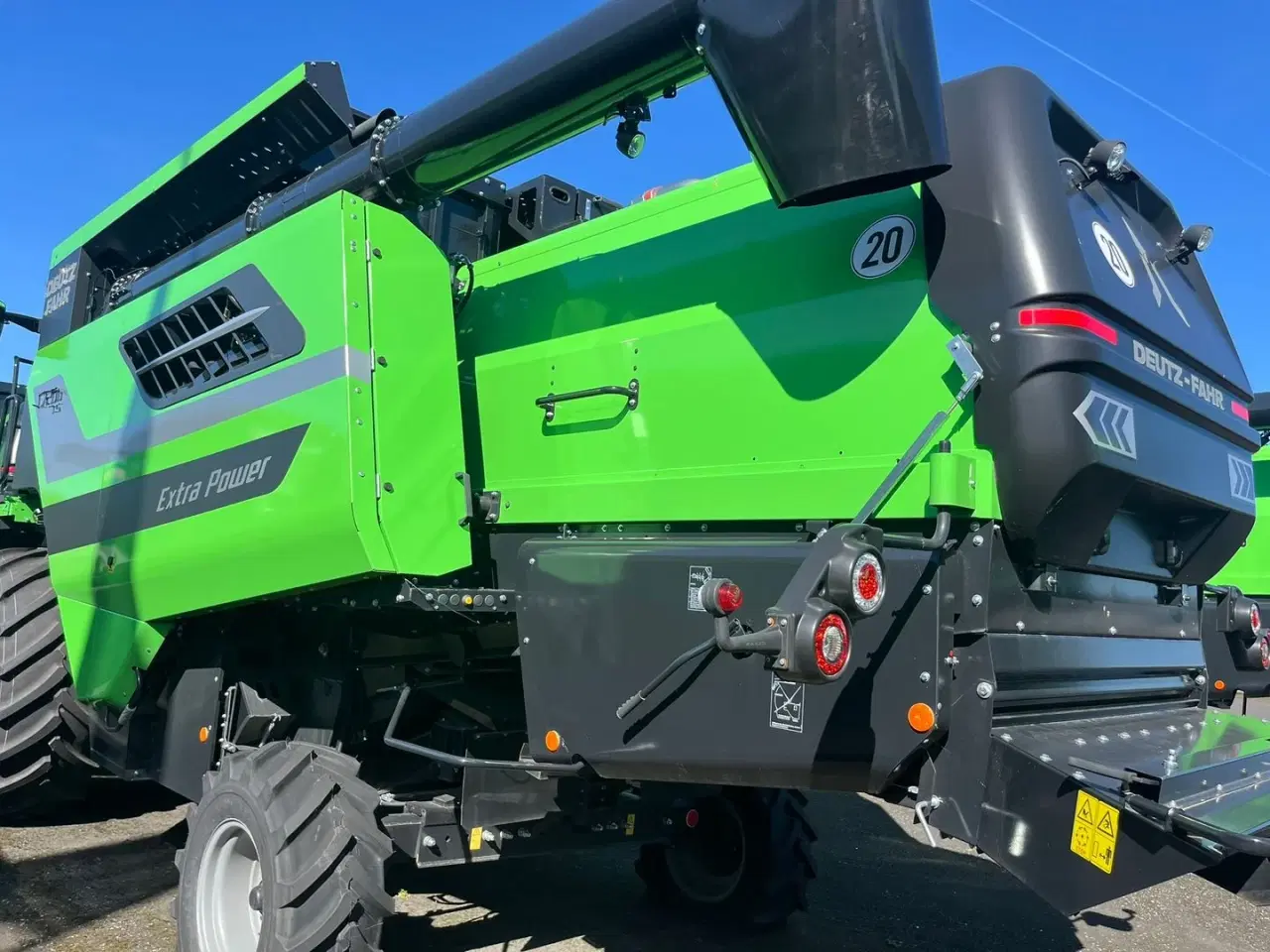 Billede 14 - Deutz-Fahr C7206 With 24feed - 7.2m header. New and unused Combine together with 7.2m header