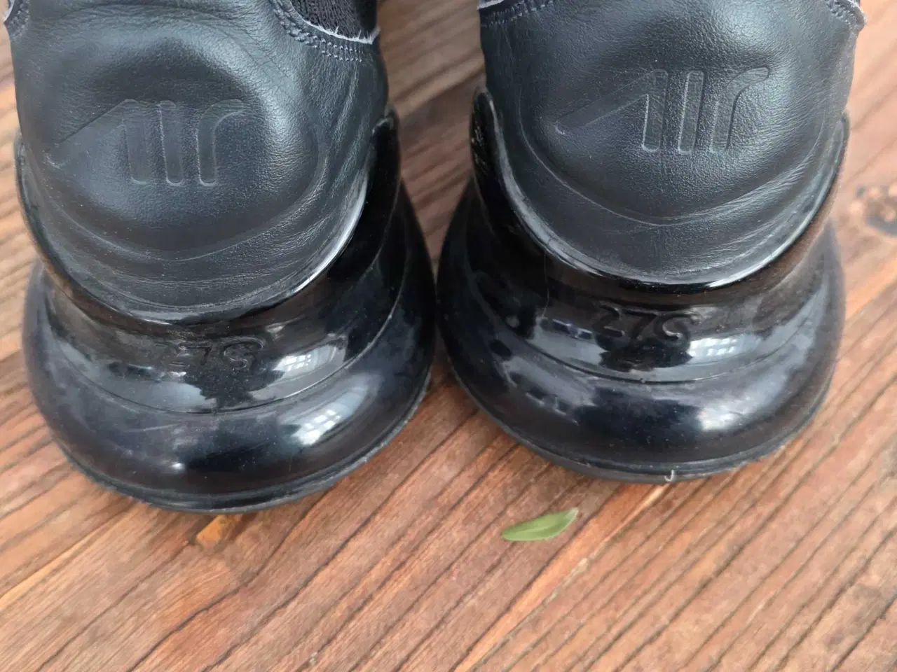 Billede 3 - Nike air hvid/sort.