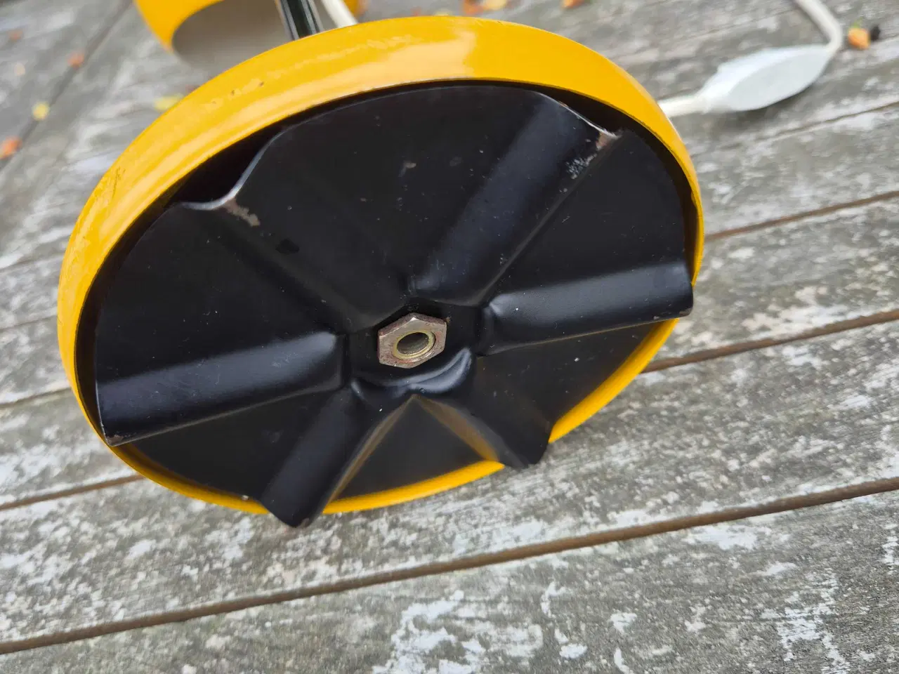 Billede 10 - Herlig gul retro bordlampe 