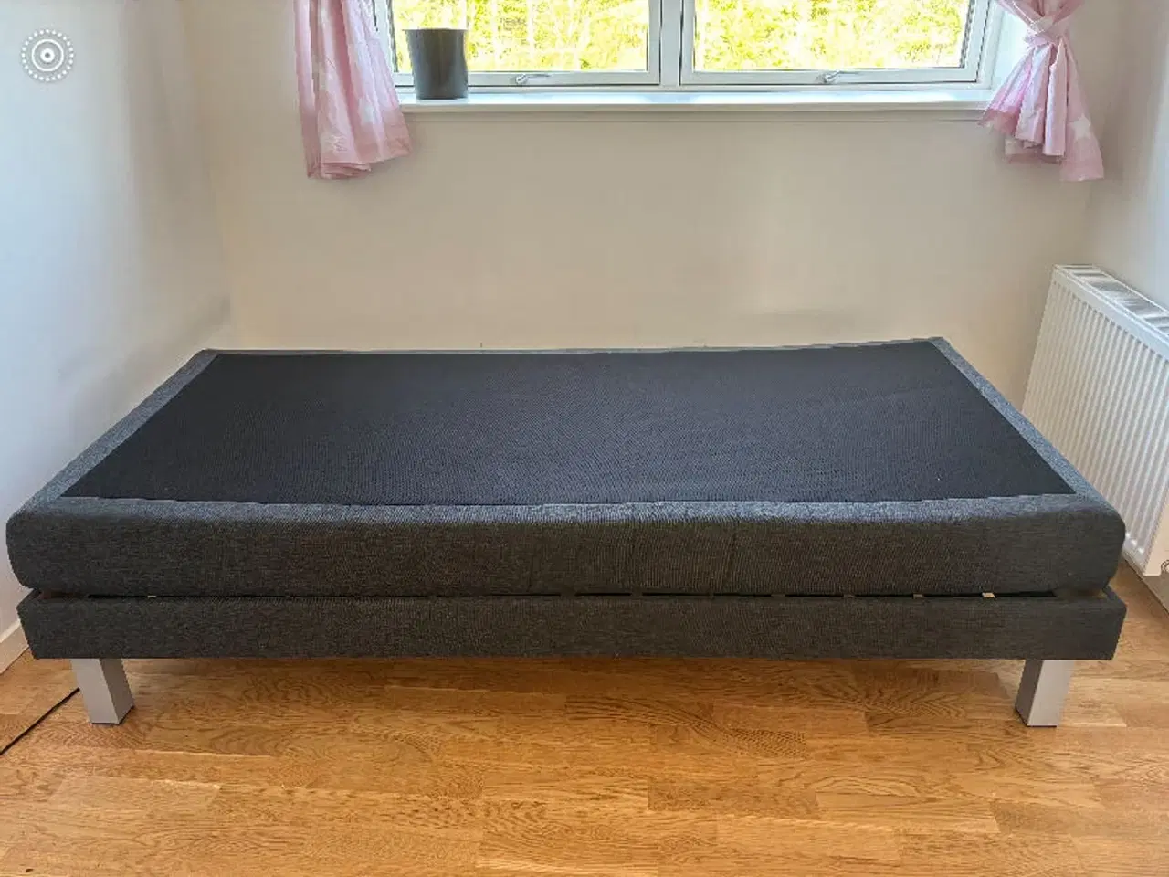 Billede 1 - Elevationsseng med flot madras 