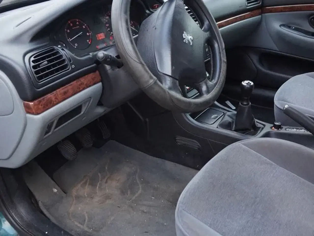 Billede 4 - Peugeot 406, 1,8 Sedan Grøn metallic Årg. 2002 (MOMSFRI)