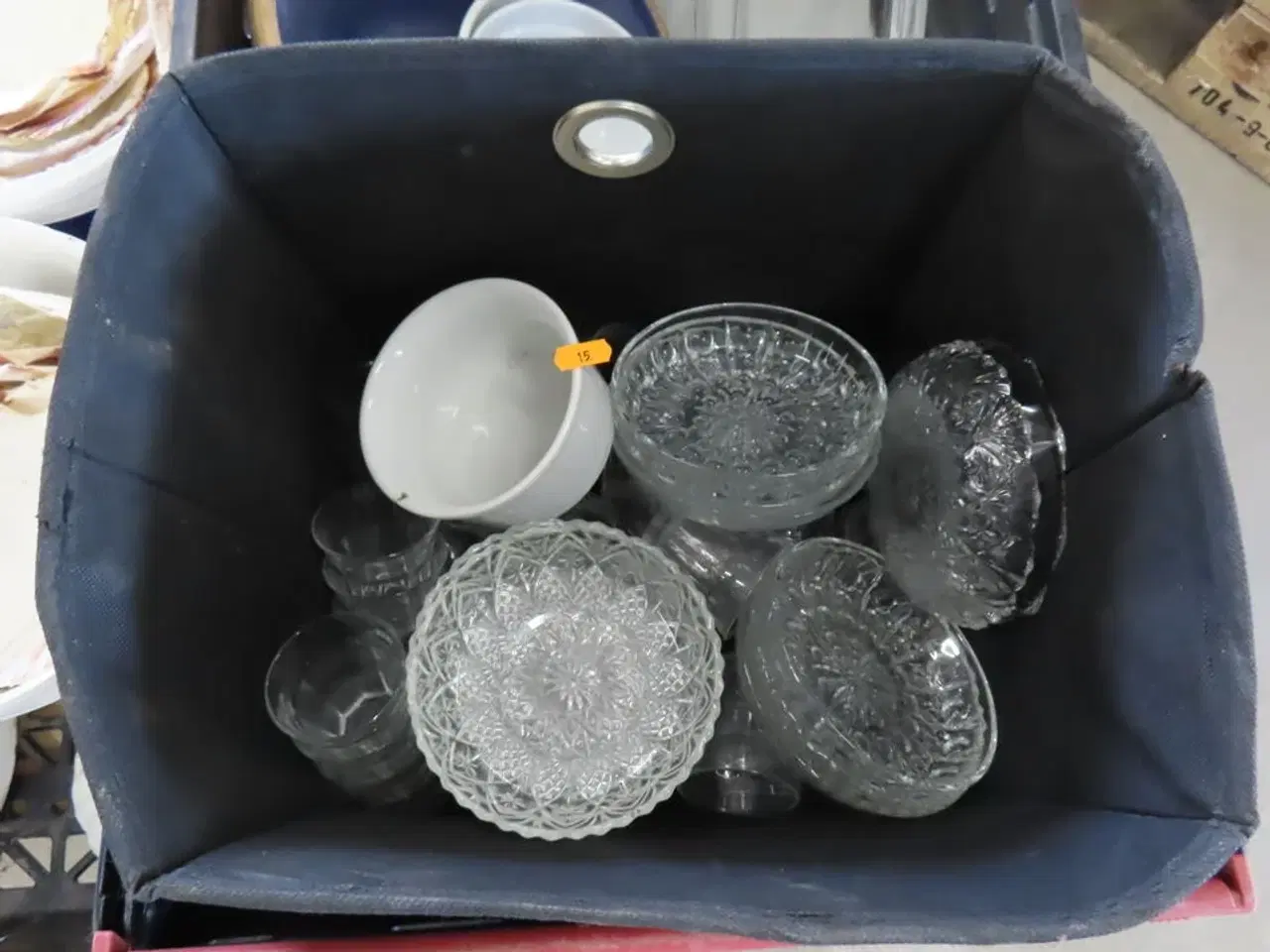 Billede 3 - Diverse serveringsfade i glas, Muslingeskaller mv.