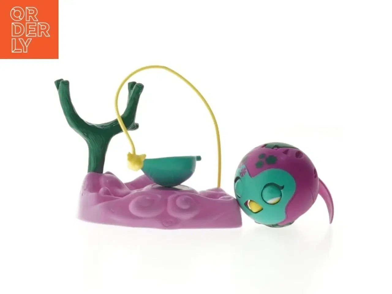 Billede 1 - Farverigt legetøjssæt med bold og base (str. 5 cm)