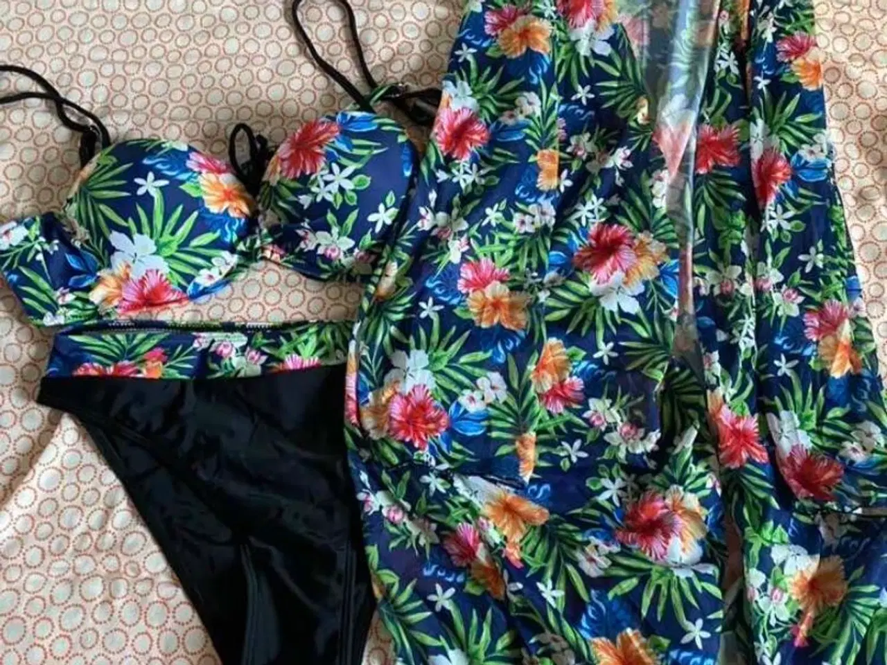 Billede 10 - Bikini sæt med kimono