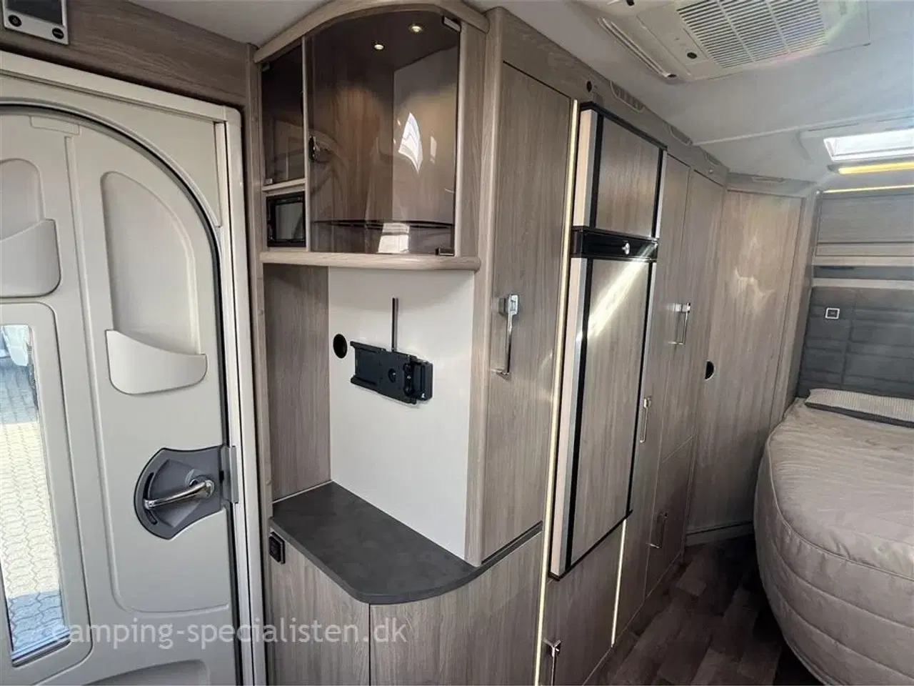 Billede 11 - 2021 - Kabe Smaragd 520 XL KS   Kabe Smaragd XL KS Queen Selection 2021 - Se den nu hos Camping-Specialisten.dk