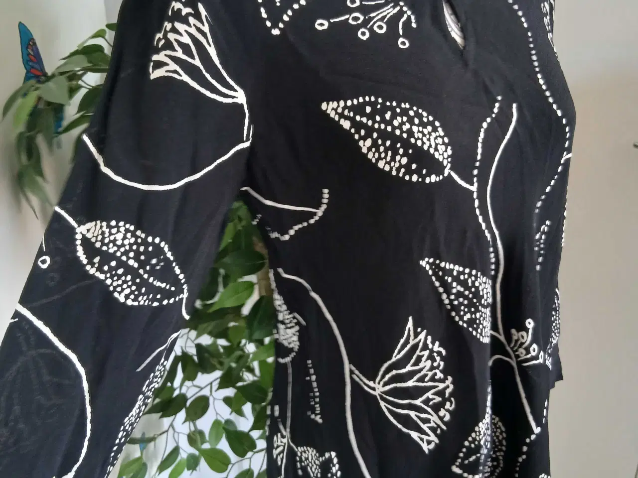 Billede 4 - Top. Masai. XS/34