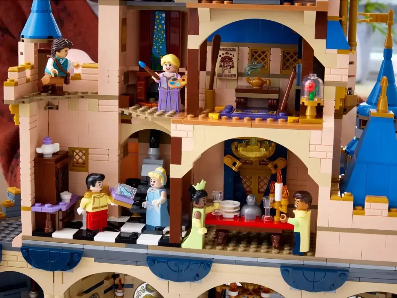 Billede 11 - LEGO Disney slot 43222 - Disney Castle (18+, 4.837 dele)