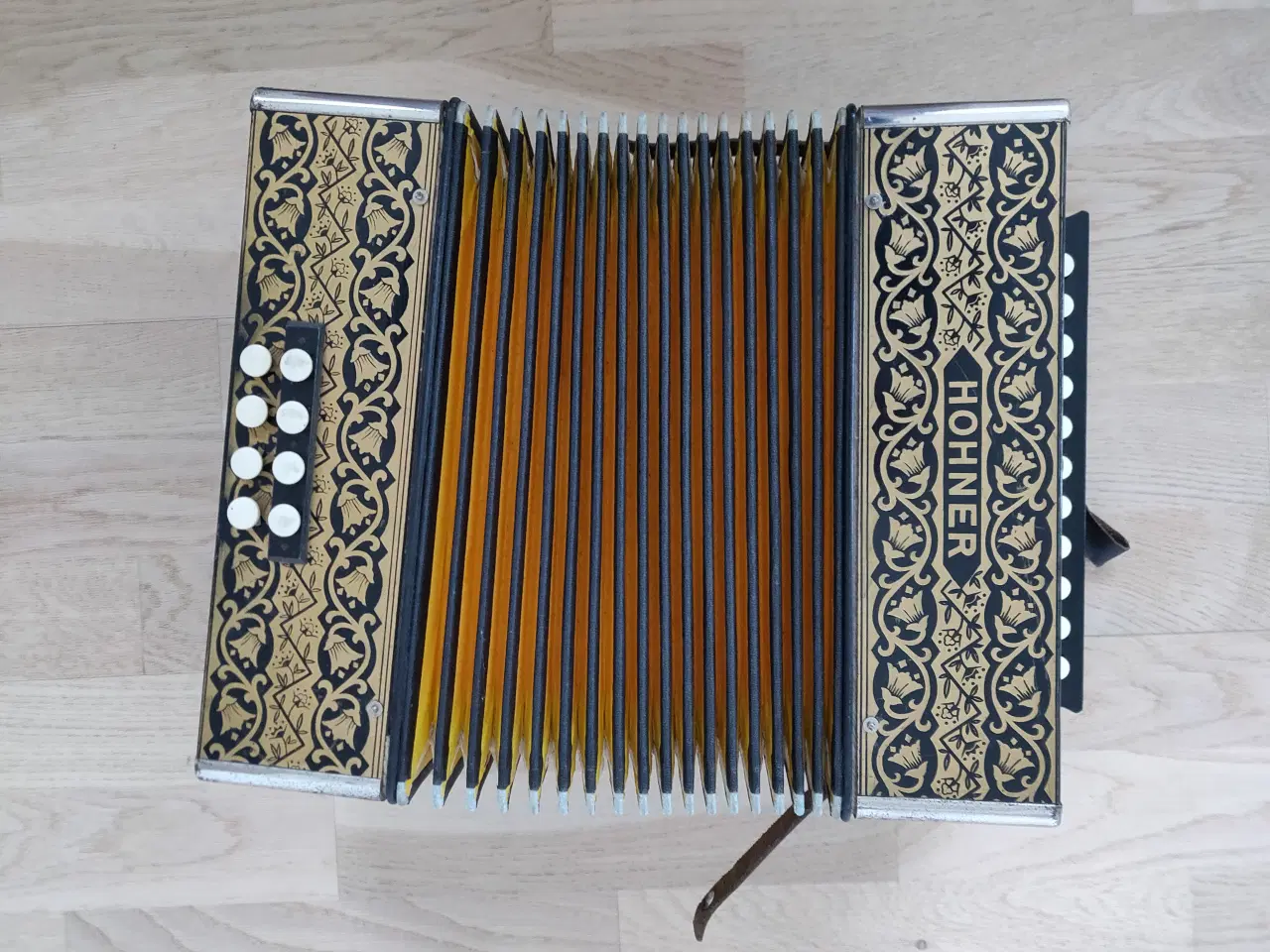 Billede 7 - Hohner - ældre harmonika