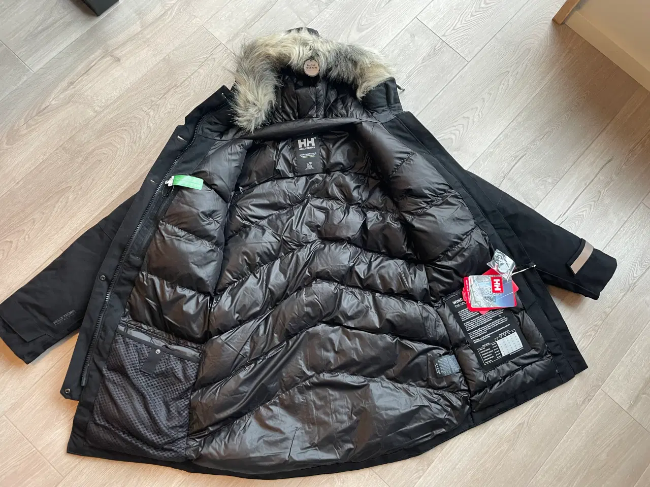 Billede 5 - Helly Hansen Women's Fairbanks Parka Vinterjakke!