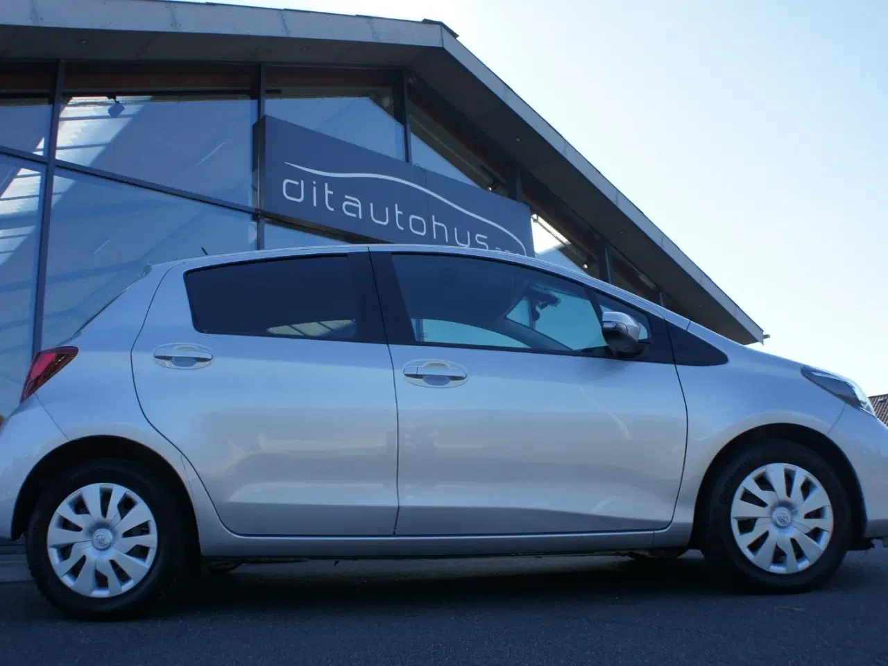 Billede 4 - Toyota Yaris 1,0 VVT-i T1 Style