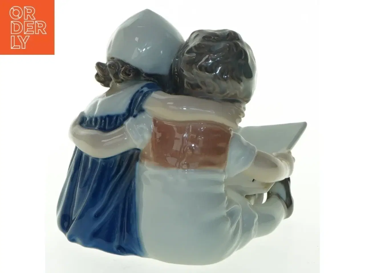Billede 5 - Porcelænsfigur af to børn fra B&G (str. 10x9 cm)