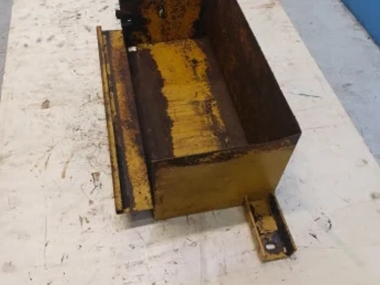 Billede 3 - Hydrema 806 Batteri kasse363251