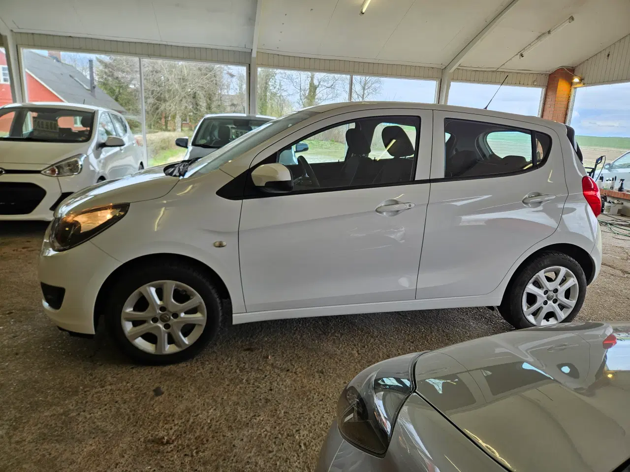 Billede 3 - Rigtig fin 2015 Opel Karl 1,0 Enjoy 75 hk nysynet 