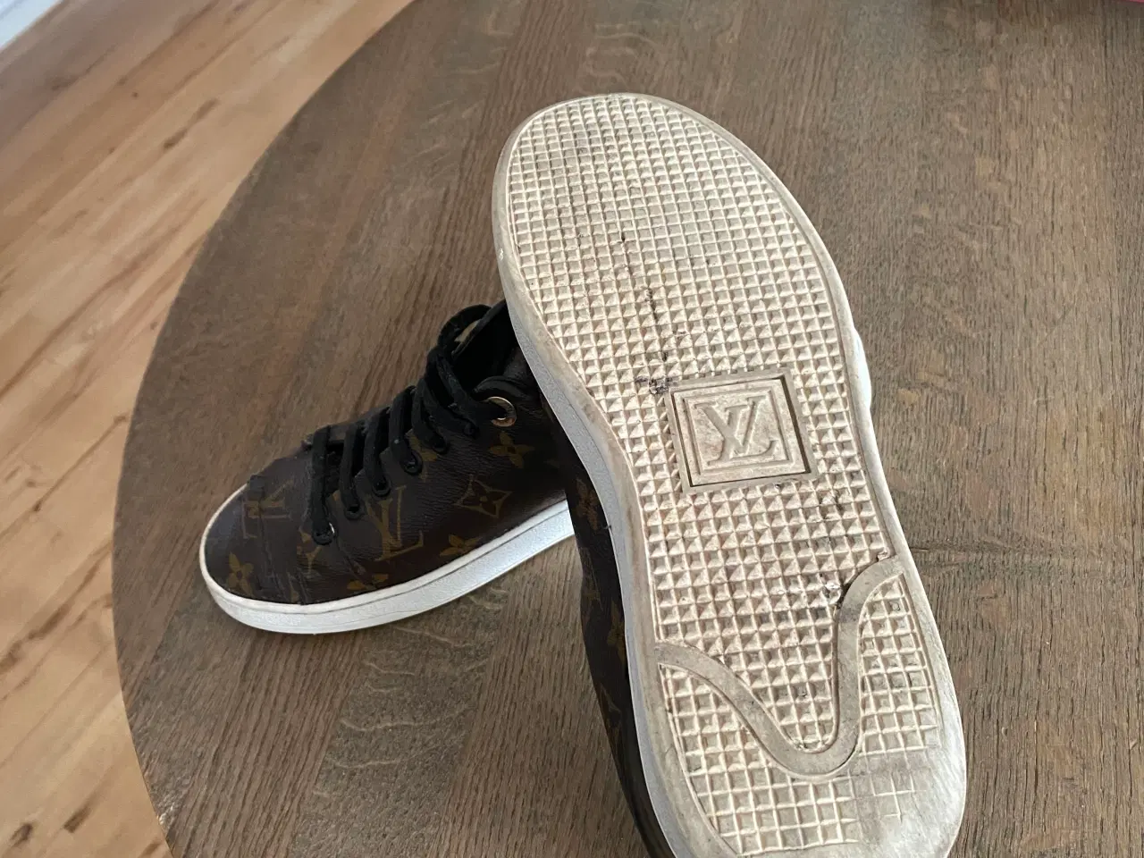 Billede 4 - Fine Lv sneakers 