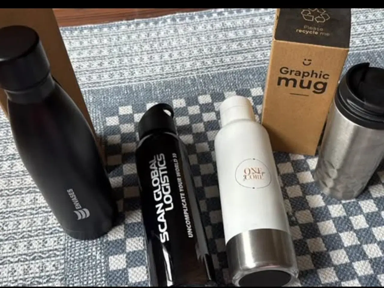 Billede 2 - Drikkedunke 4 stk