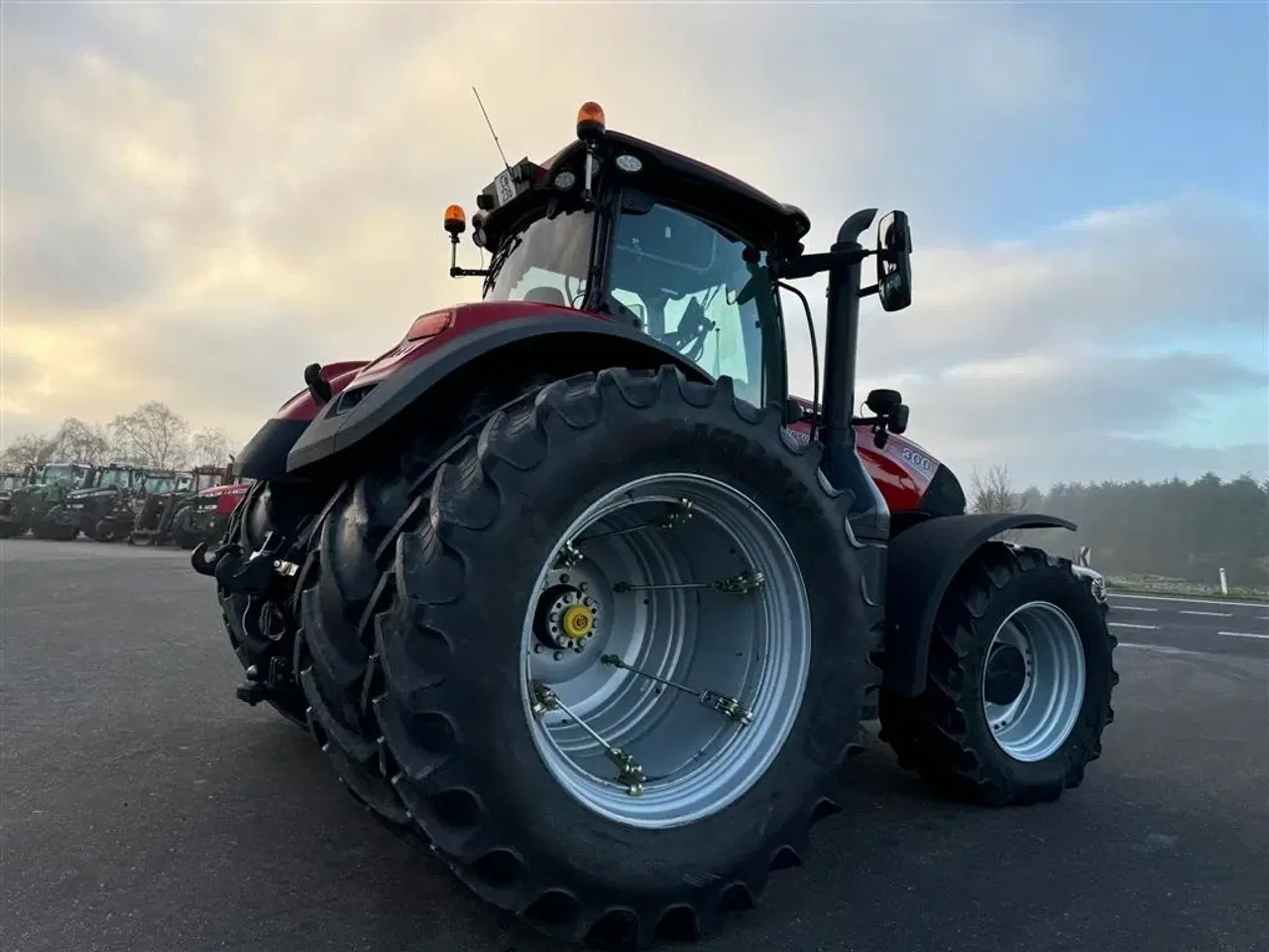 Billede 12 - Case IH Optum 300 CVX KØB I DENNE UGE OG FÅ AUTOSTYRING, TV HJUL OG FRONTVÆGT MED GRATIS