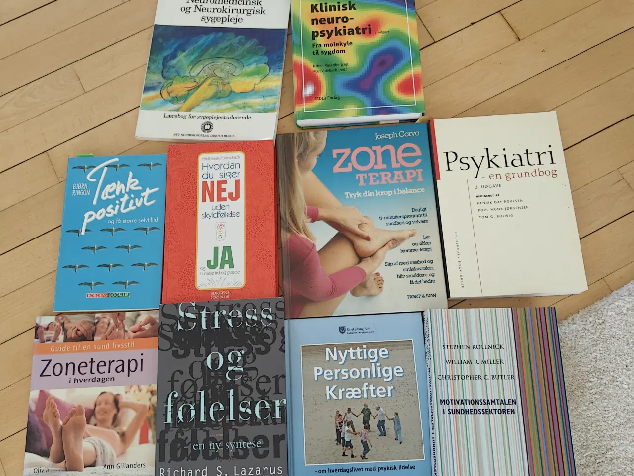 Billede 3 - Forskellige bøger faglitteratur og enkelte skønlit