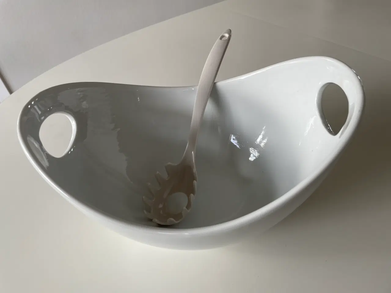 Billede 2 - Galzone serveringsfad med hanke